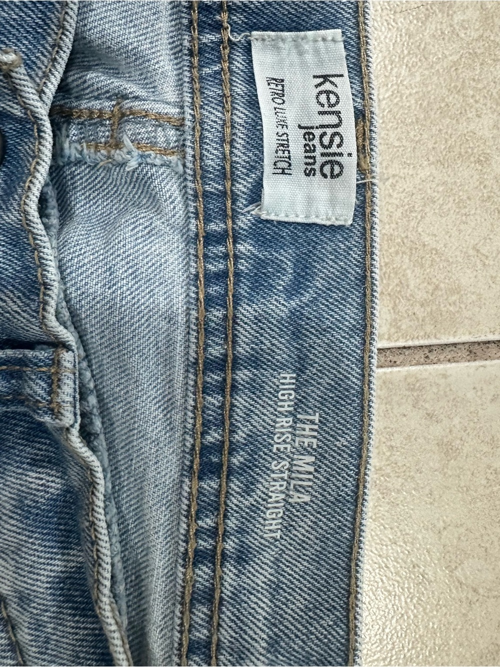 KENSIE Light Blue Denim Jeans - Classic Straight Fit - Picture 2 of 3